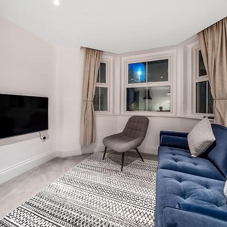 Trendy 2 Bedroom 2 Bathroom Apartment Minutes From Seafront In St Leonard'S Hastings St Leonards-on-Sea Kültér fotó