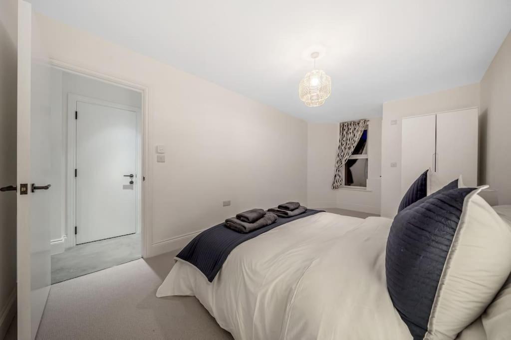 Trendy 2 Bedroom 2 Bathroom Apartment Minutes From Seafront In St Leonard'S Hastings St Leonards-on-Sea Kültér fotó