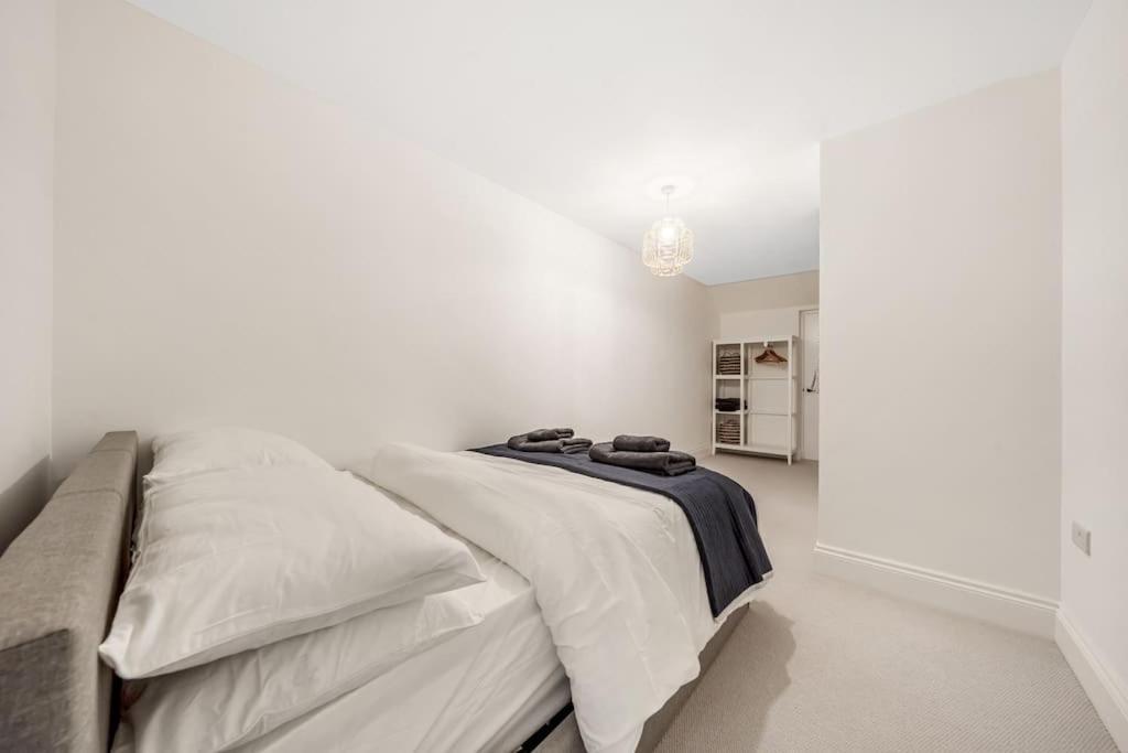 Trendy 2 Bedroom 2 Bathroom Apartment Minutes From Seafront In St Leonard'S Hastings St Leonards-on-Sea Kültér fotó