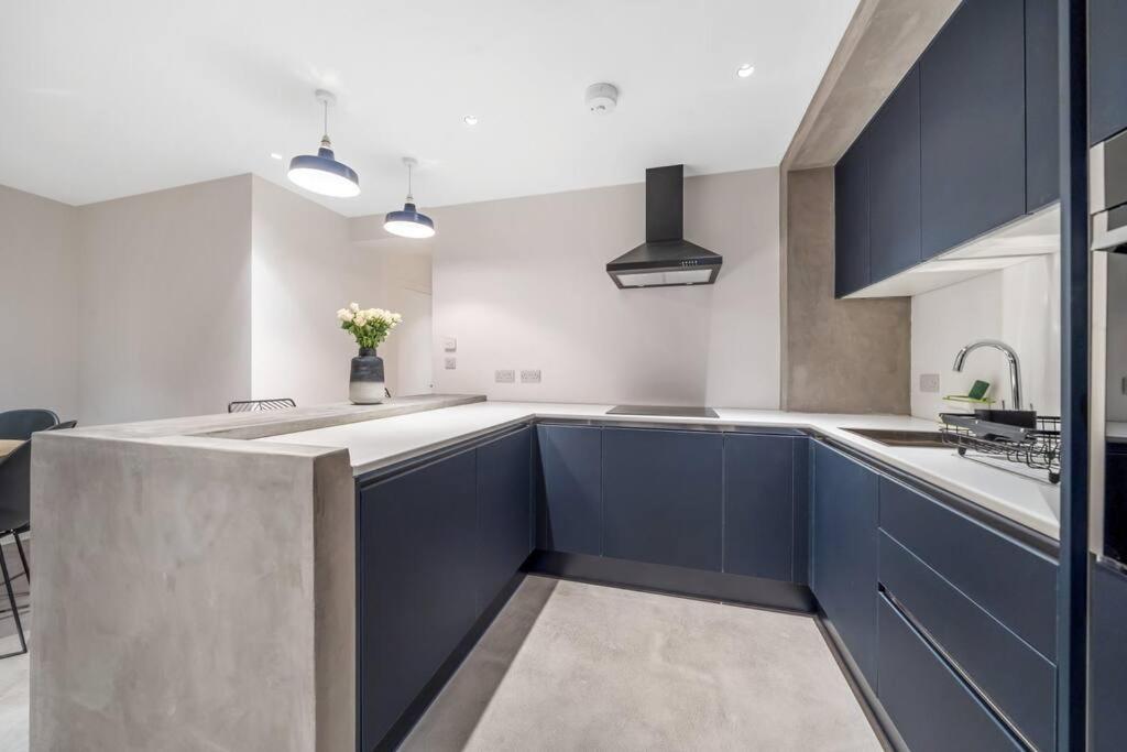 Trendy 2 Bedroom 2 Bathroom Apartment Minutes From Seafront In St Leonard'S Hastings St Leonards-on-Sea Kültér fotó